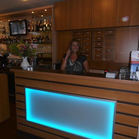 Altan Hotel Hamburg Bagian luar foto