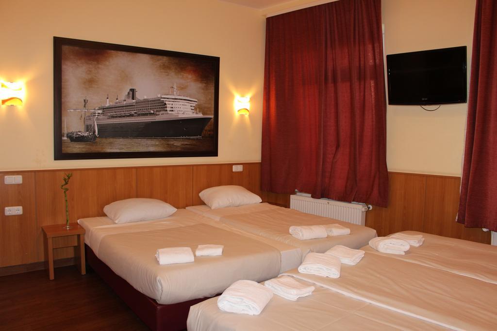 Altan Hotel Hamburg Bagian luar foto