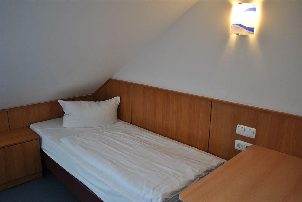 Altan Hotel Hamburg Bagian luar foto