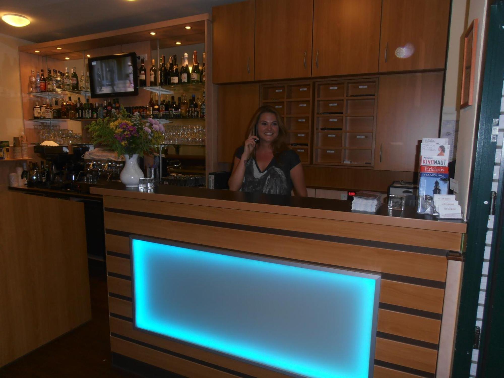 Altan Hotel Hamburg Bagian luar foto