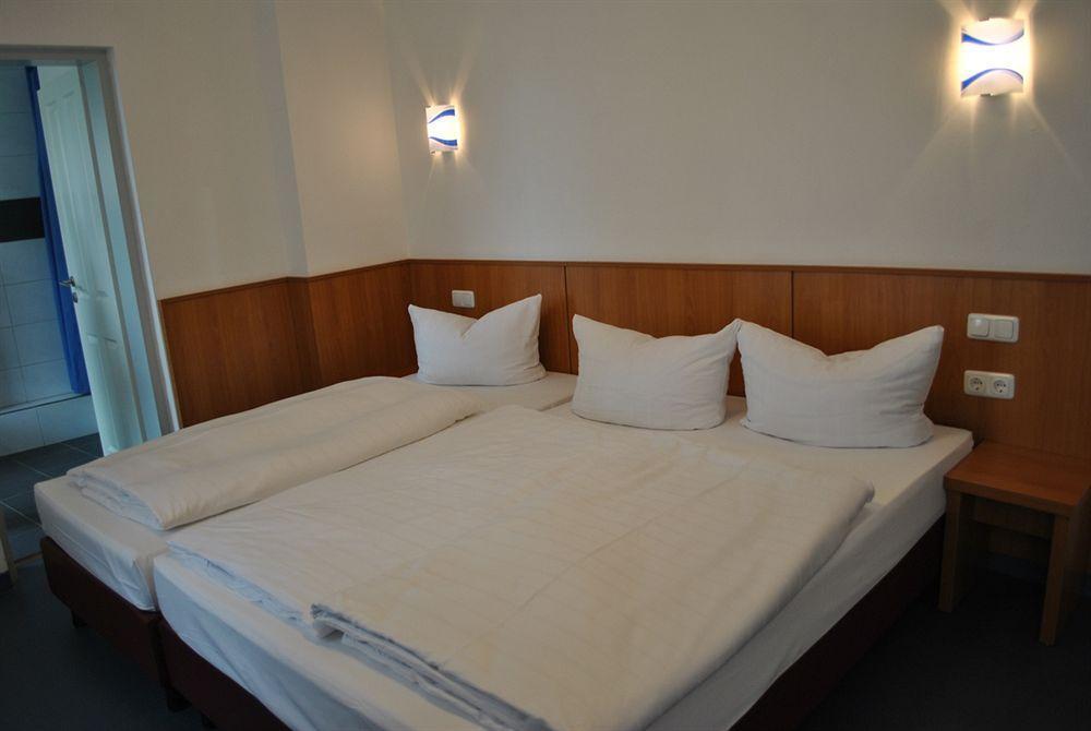 Altan Hotel Hamburg Bagian luar foto