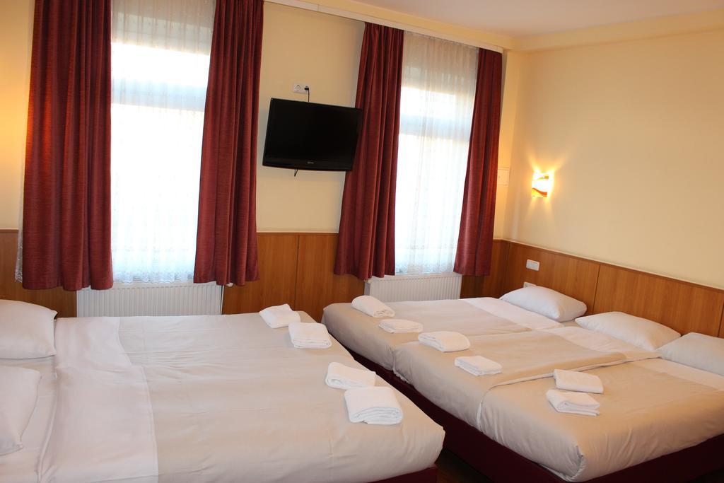 Altan Hotel Hamburg Bagian luar foto