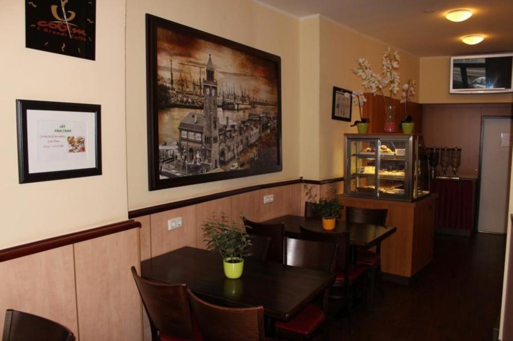 Altan Hotel Hamburg Bagian luar foto