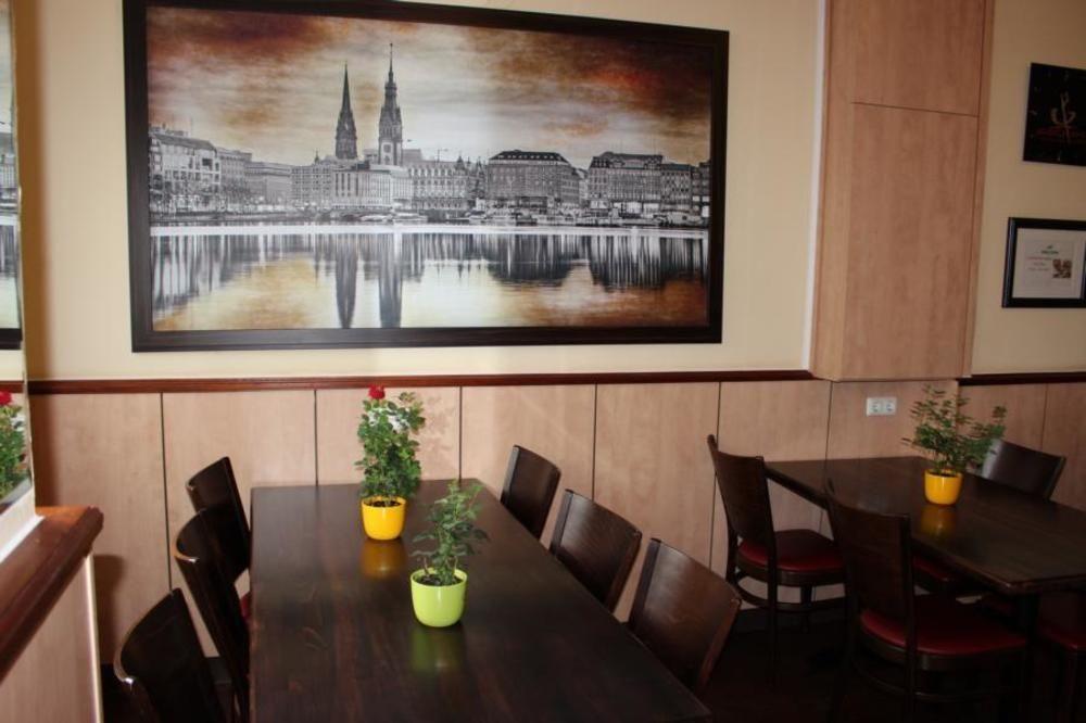Altan Hotel Hamburg Bagian luar foto