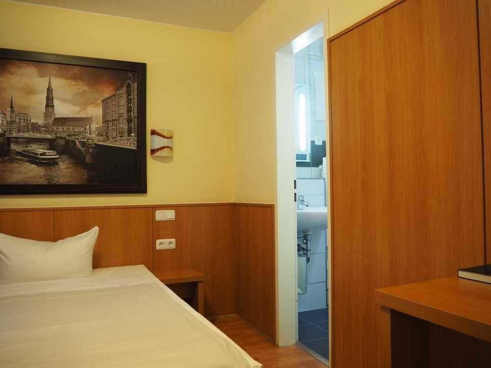 Altan Hotel Hamburg Bagian luar foto