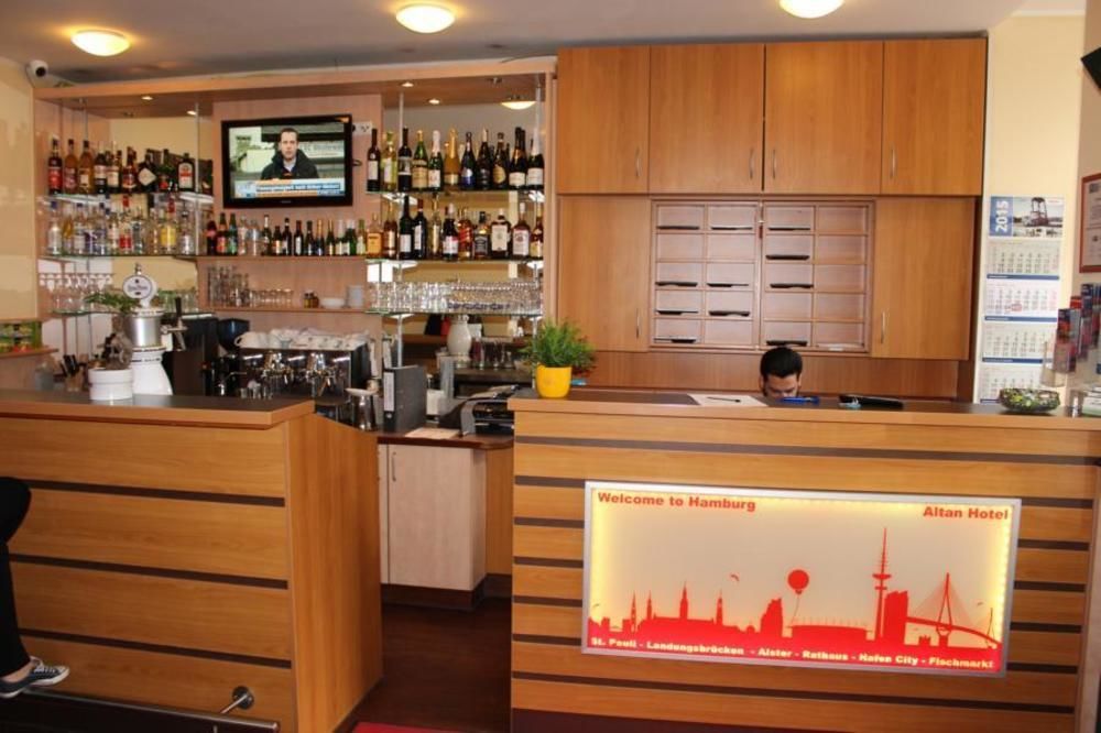Altan Hotel Hamburg Bagian luar foto