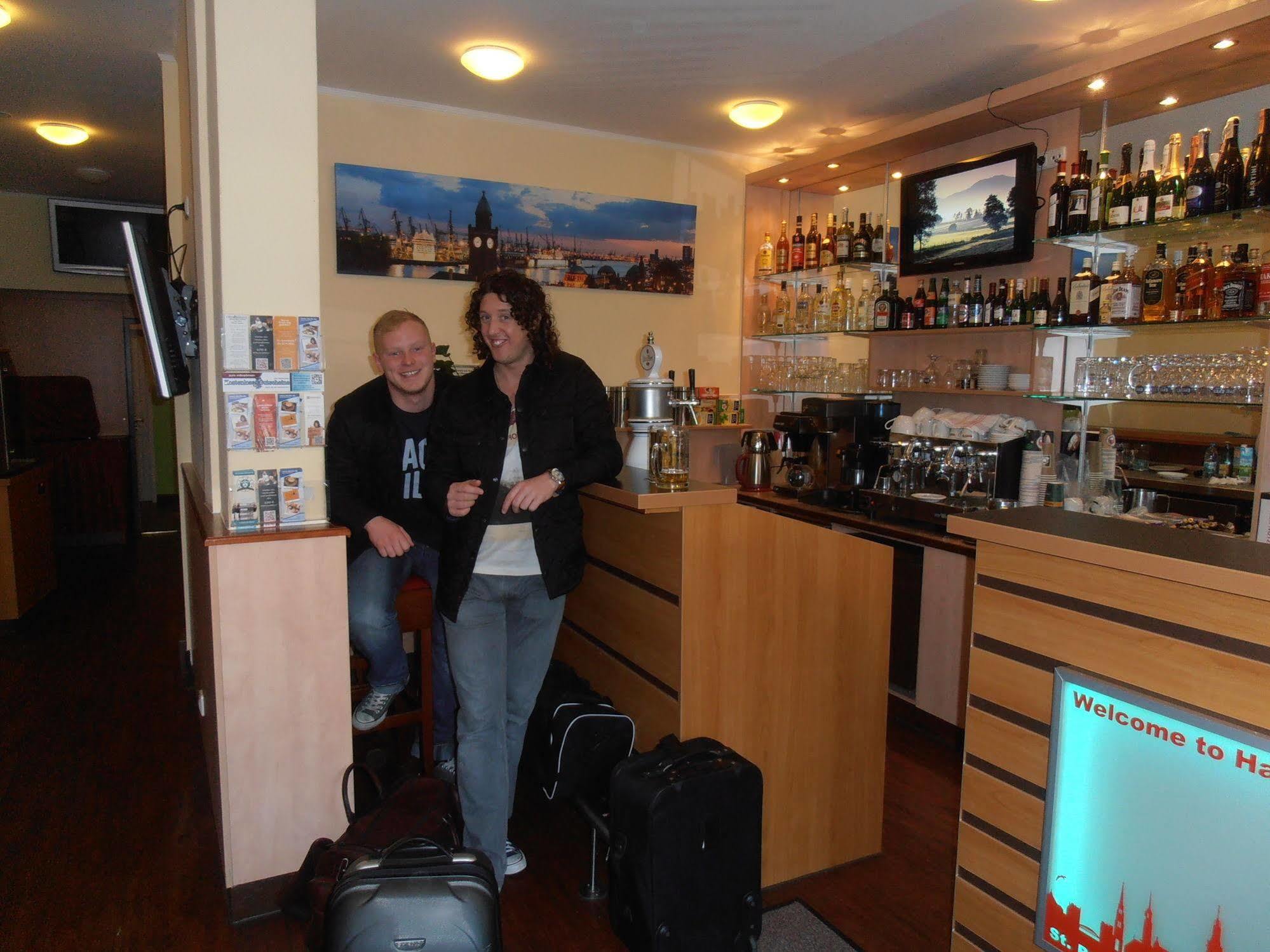 Altan Hotel Hamburg Bagian luar foto